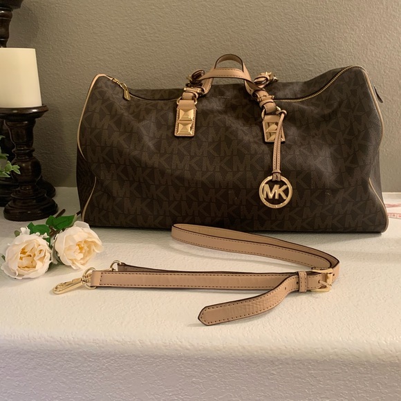 Michael Kors Handbags - Michael kors weekender duffle